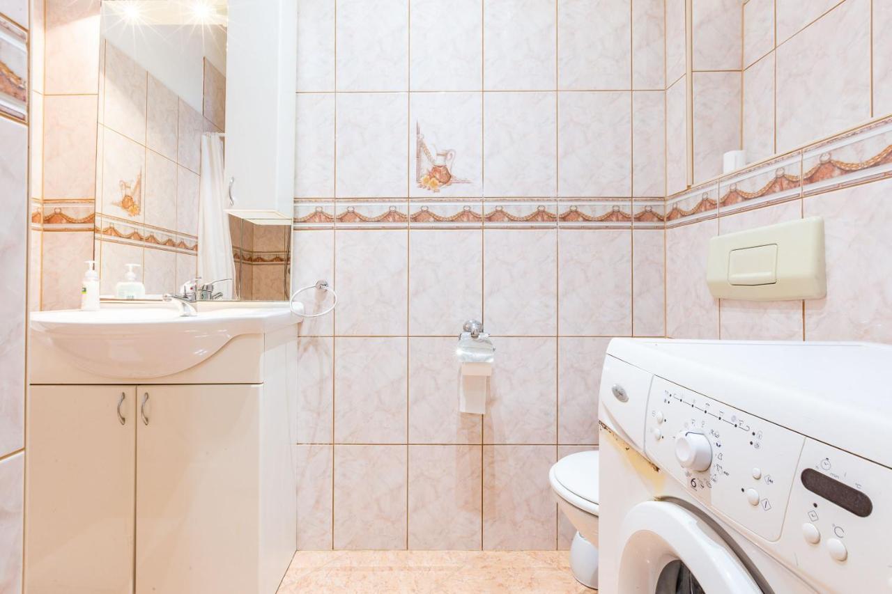 Apartament Vale With Balcony *